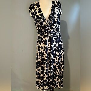 Evan Picone Floral Dress Sleeveless Skimming waist ruffle V-neck halter back 12